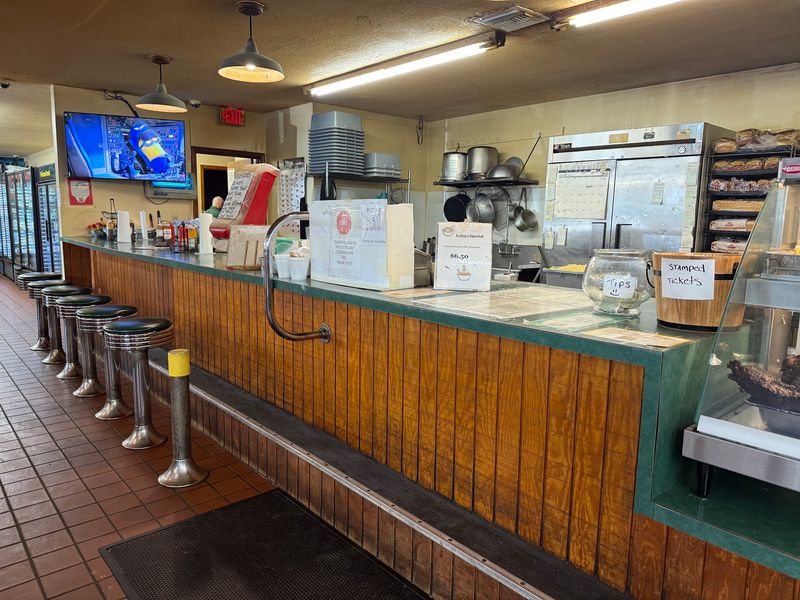 Pearl Country Store & Barbecue, Micanopy, FL