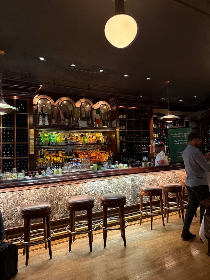 Perfect For Celebrations And Business Dinners
