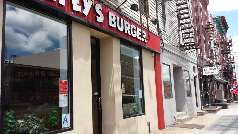 Petey's Burger, Long Island City, NY Petey's Burger, Long Island City, NY