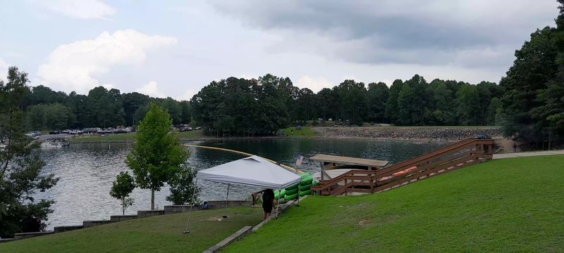 Picnic Spots and Grills with a View