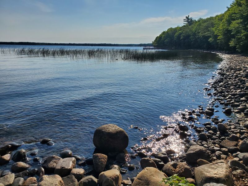 Picnic Spots and Shoreline Strolls Picnic Spots and Shoreline Strolls