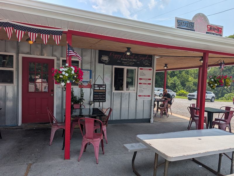 Piggy Went a Smokin BBQ and Catfish, Wise, VA Piggy Went a Smokin BBQ and Catfish, Wise, VA
