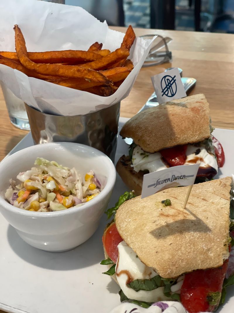 Plant Based Plates That Actually Impress Plant Based Plates That Actually Impress