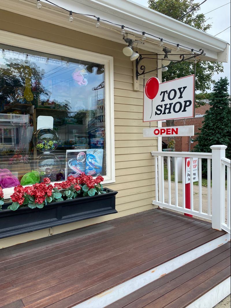 Red Balloon Toy Store and Gift Shop, Essex