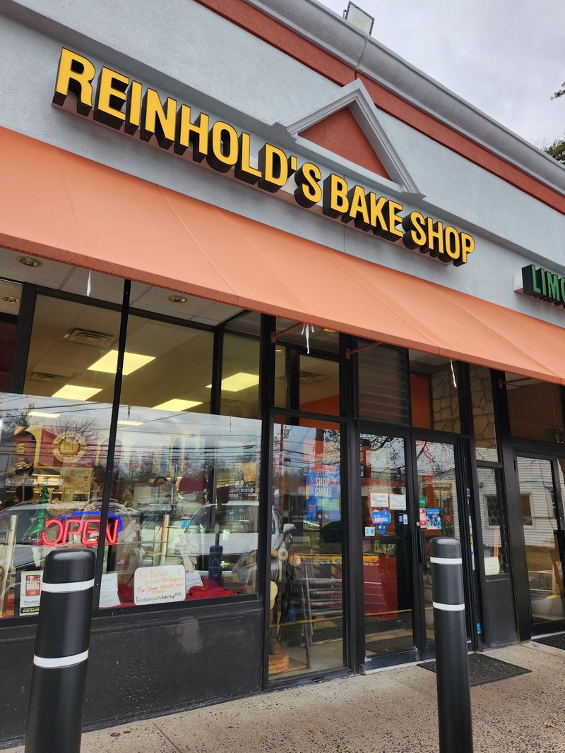 Reinholds Quality Bakery, Waldwick, NJ