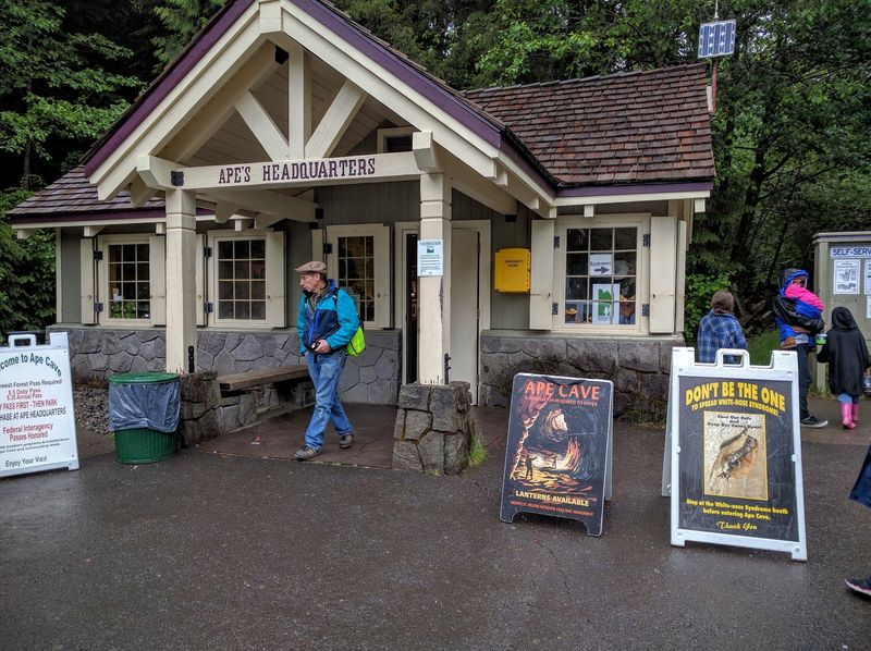 Reservations, Passes, And Rental Lanterns