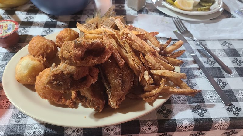 Riverbend Restaurant, Thomaston, GA
