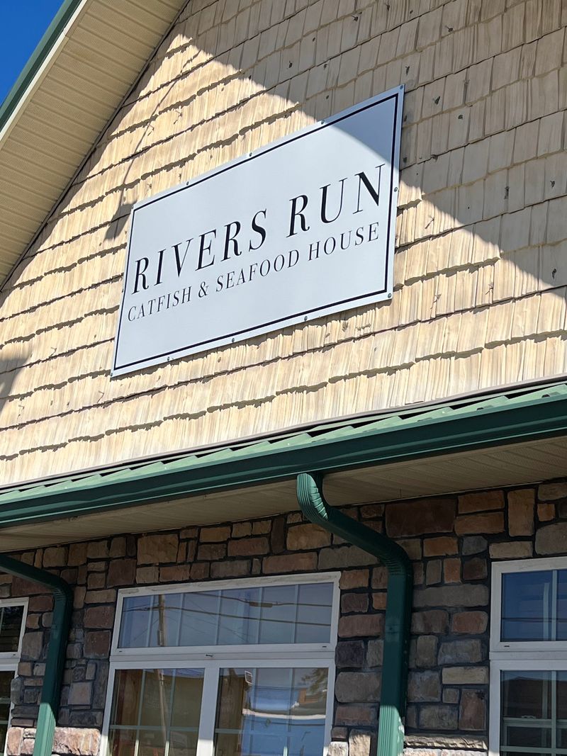 Rivers Run Catfish and Seafood House, Milner, GA Rivers Run Catfish and Seafood House, Milner, GA