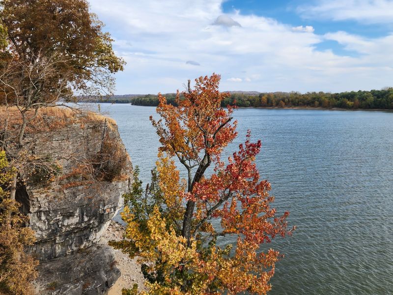 Riverside Trails And Photo-Worthy Views
