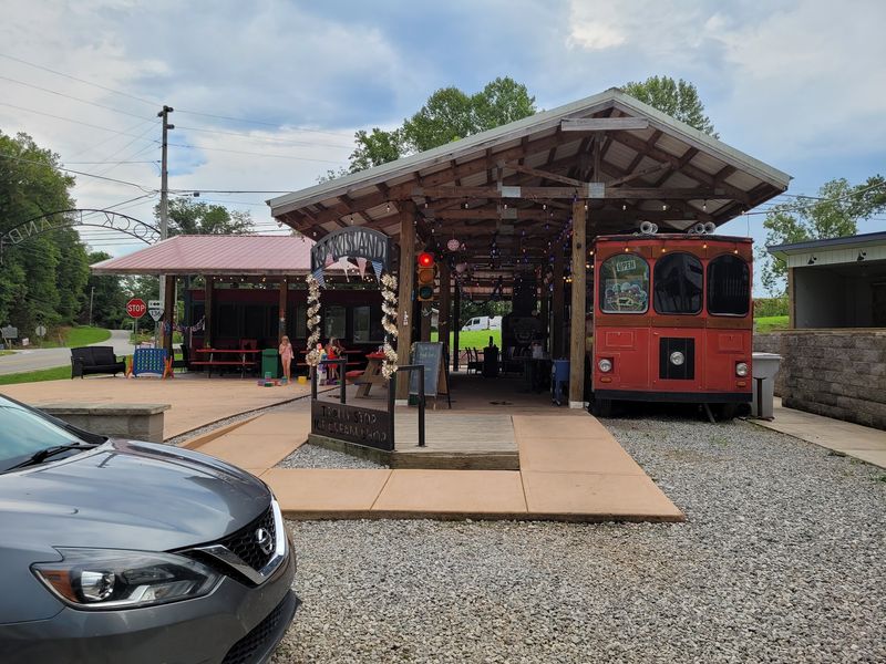 Rock Island Trolley Stop, Rock Island, TN