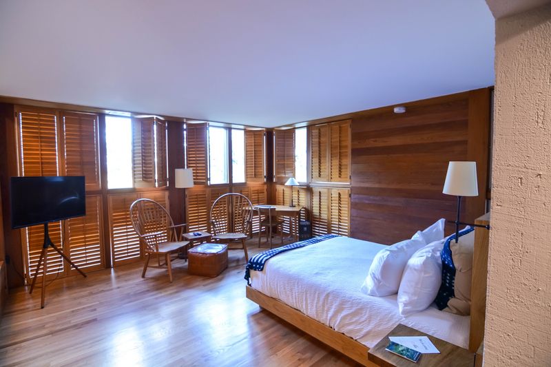 Rooms That Feel Like Treehouses In The Woods