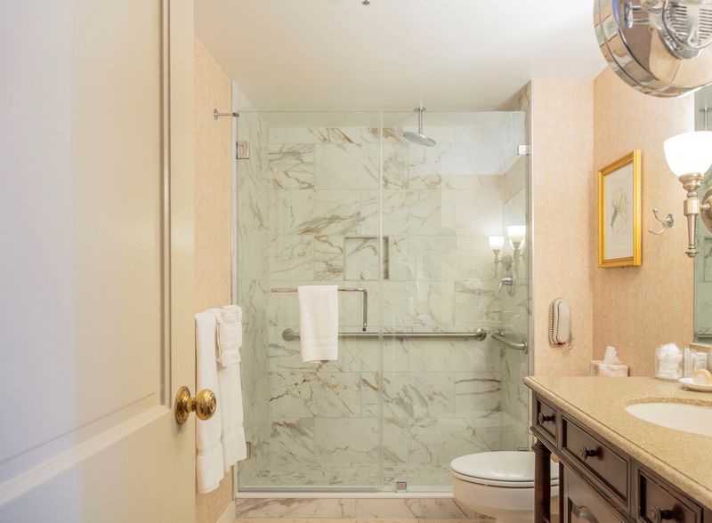 Rooms With Marble Baths and Goose-Down Comfort