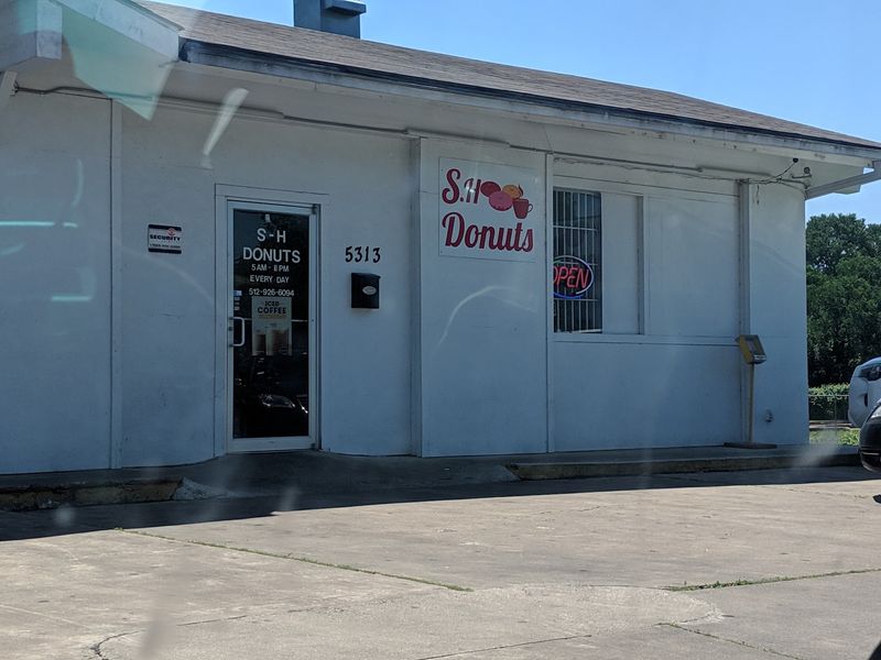S H Donuts, Austin, TX