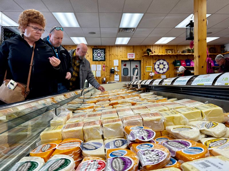 Sampling Before You Buy Sampling Before You Buy