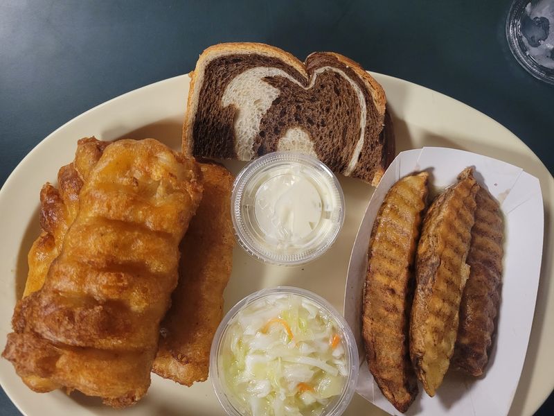 Scenic Bar & Restaurant, Sheboygan, WI