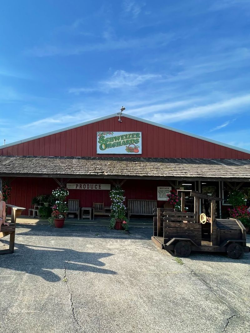 Schweizer Orchards, St Joseph, MO