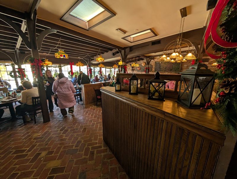Service That Keeps Regulars Coming Back