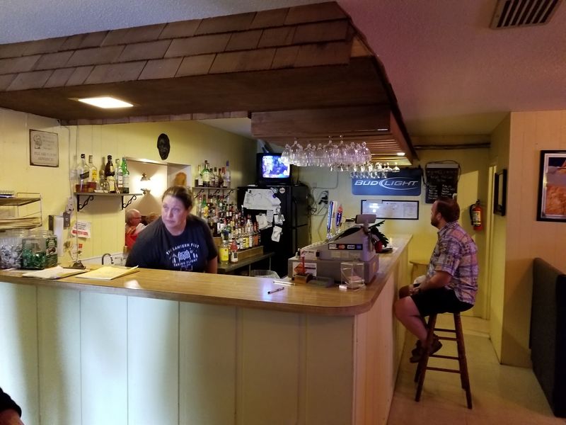 Service That Keeps Regulars Loyal Service That Keeps Regulars Loyal