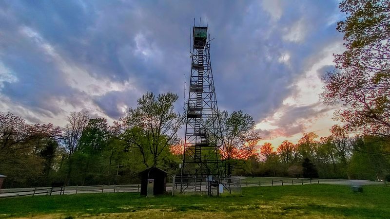Seven Vistas and a Tower With a Twist Seven Vistas and a Tower With a Twist