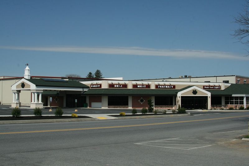 Shady Maple Smorgasbord and Farm Market, East Earl, PA