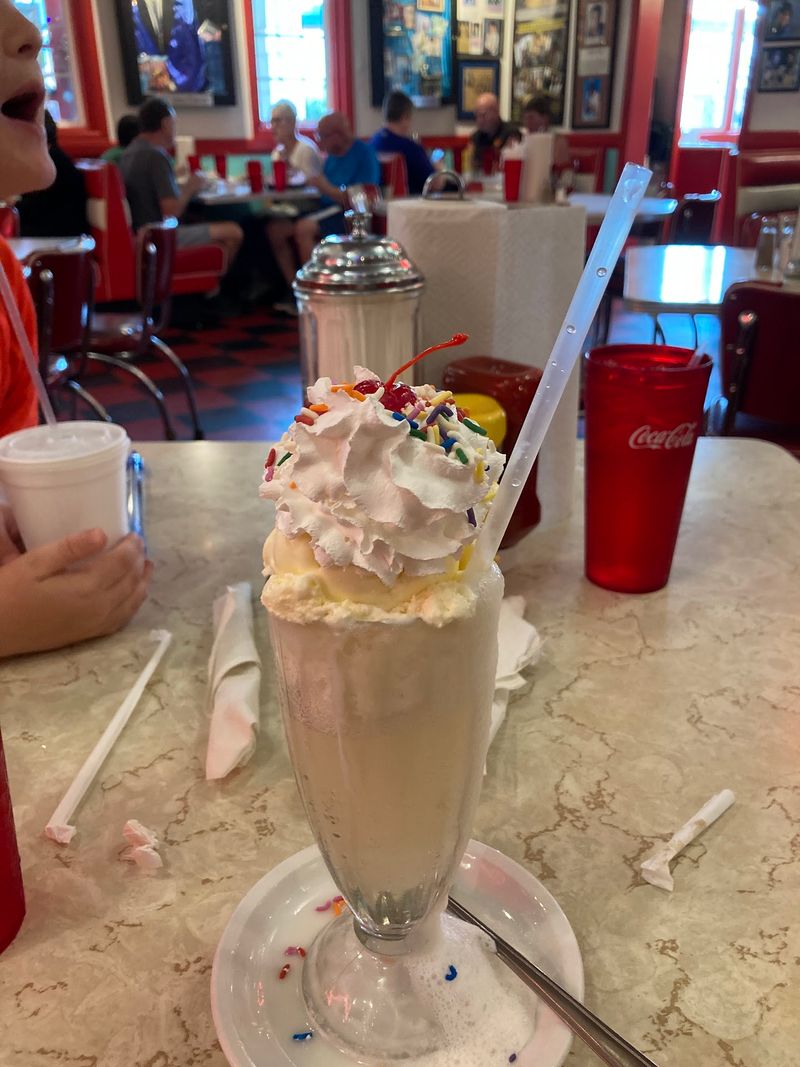 Shakes, Malts, and Old-School Floats Shakes, Malts, and Old-School Floats