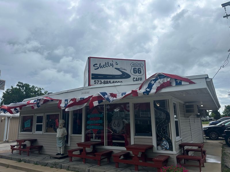 Shelly's Route 66 Cafe, Cuba, MO