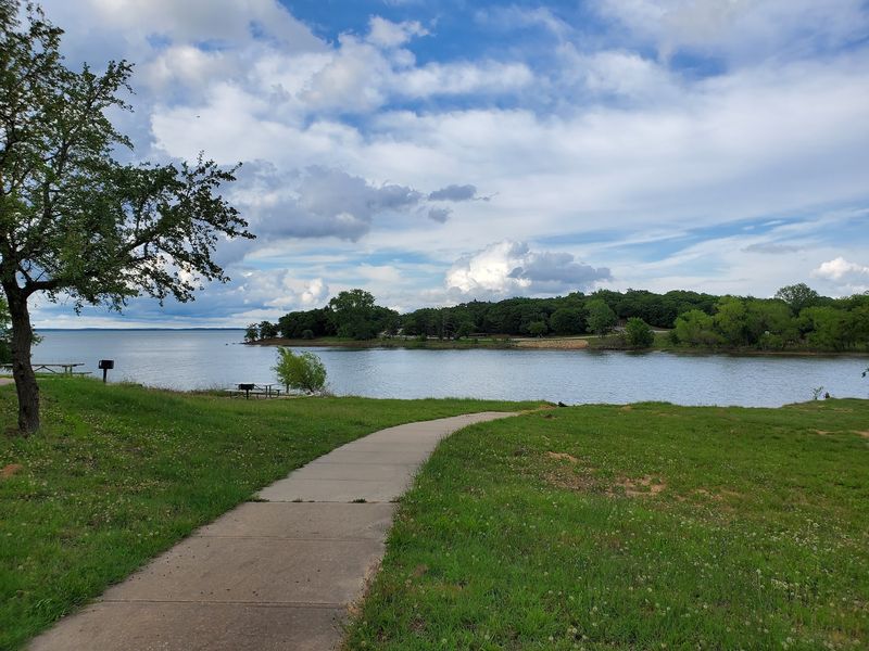 Shoreline Trails Built For Wandering