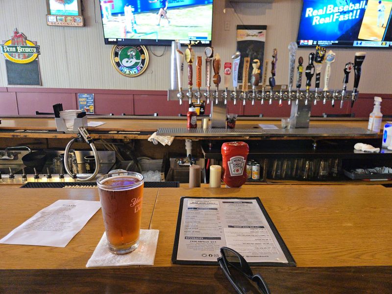 Sidelines Bar & Grill, Pittsburgh, PA