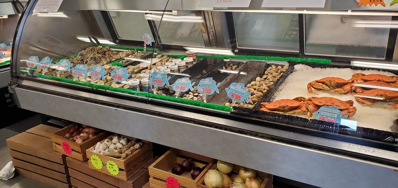 Skagit's Own Fish Market, Burlington, WA