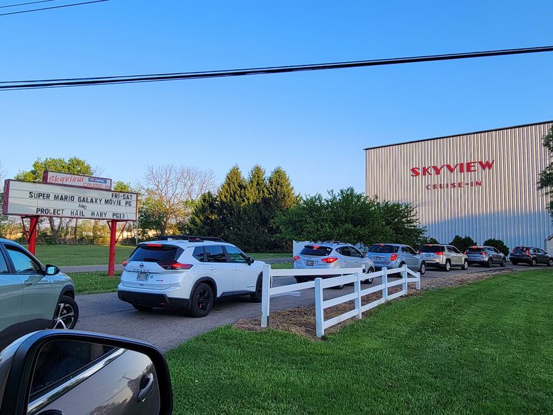 Skyview Drive-In, Lancaster, Ohio Skyview Drive-In, Lancaster, Ohio