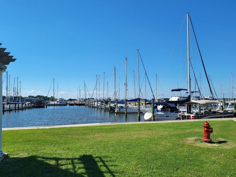 Small-Town Pace for a New Chapter