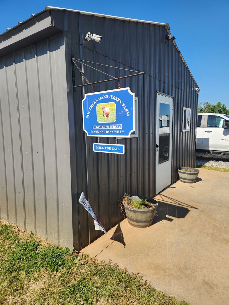 Southern Oaks Jerseys, Farm & Creamery, Abbeville, SC Southern Oaks Jerseys, Farm & Creamery, Abbeville, SC