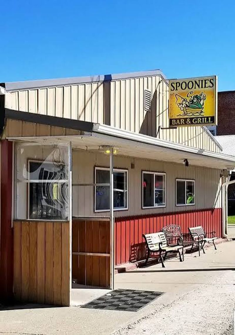 Spoonies Bar & Grill, London Mills, IL
