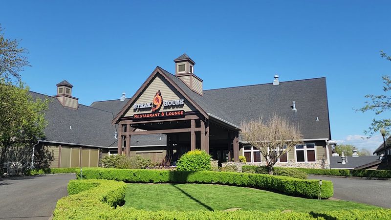 Steakhouse 9 Bistro & Lounge, Lynden, WA