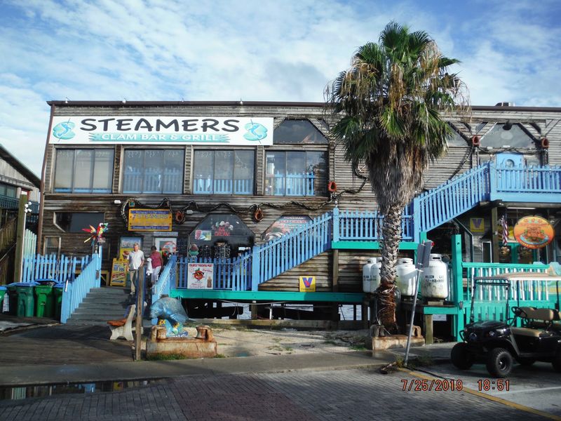 Steamers, Cedar Key, FL