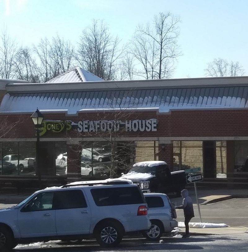 Stoney's Seafood House, Broomes Island