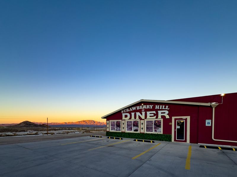 Strawberry Hill Diner, Tonopah, NV Strawberry Hill Diner, Tonopah, NV