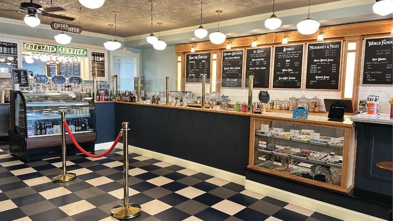 SugarBot Creamery / Little O's Old Time Soda Fountain, St Charles, MO