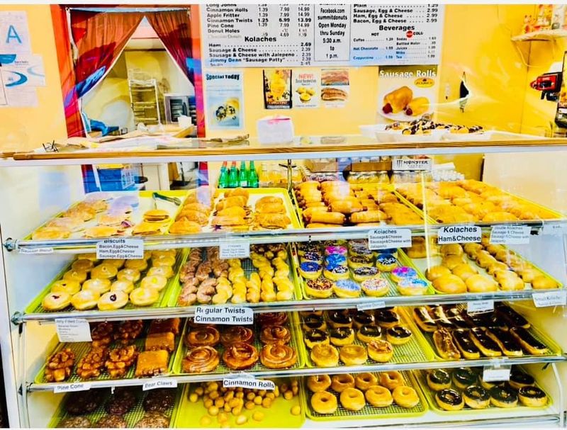 Summit Donuts and Kolaches, Summit, MS Summit Donuts and Kolaches, Summit, MS