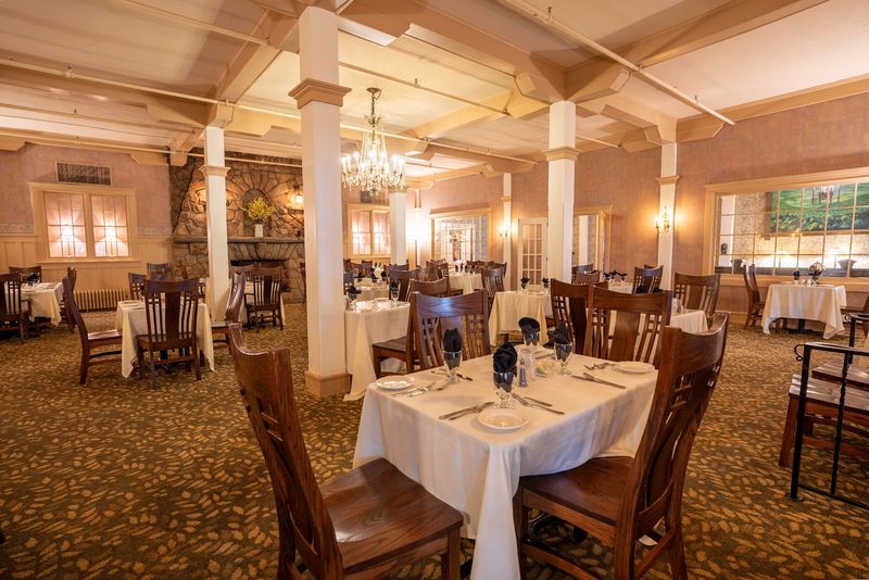 Summit Inn style diner, Oak Glen