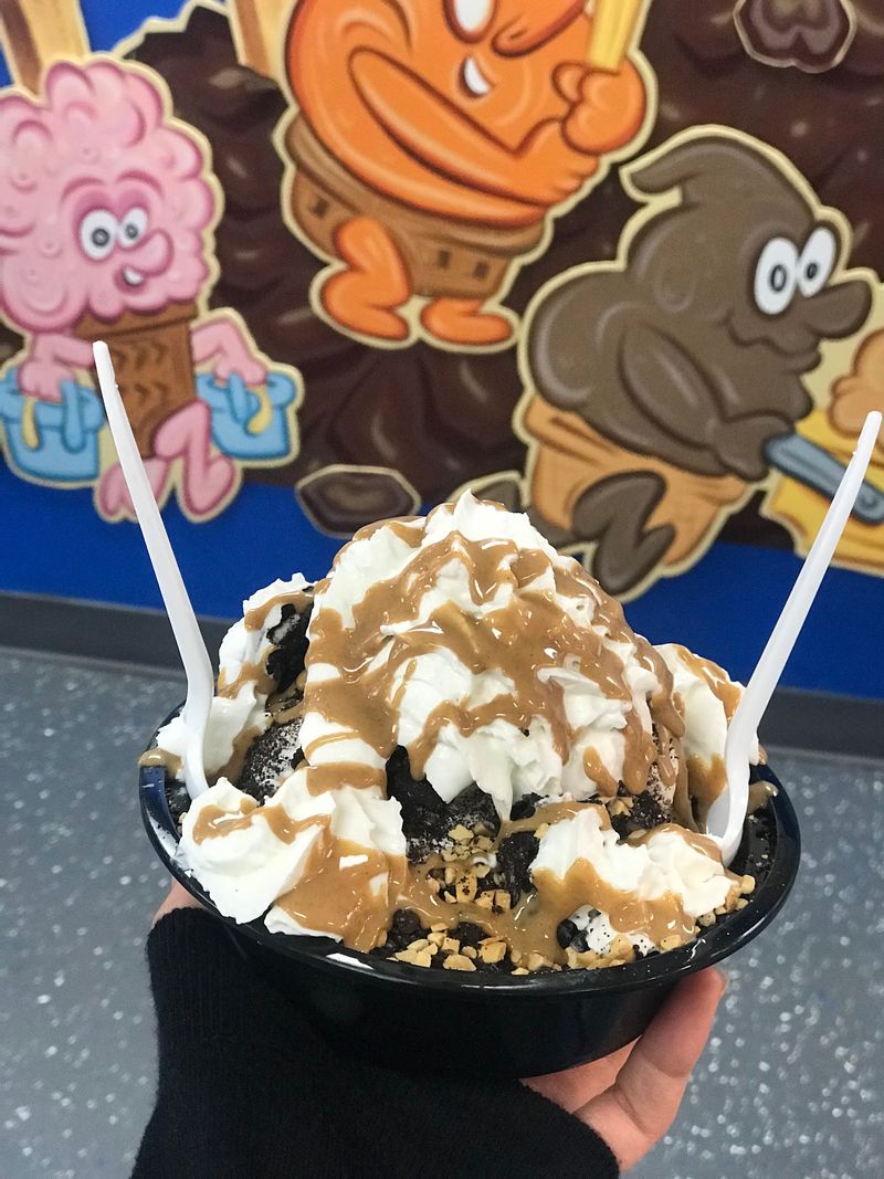 Sundaes, Shakes and Built-to-Order Treats Sundaes, Shakes and Built-to-Order Treats