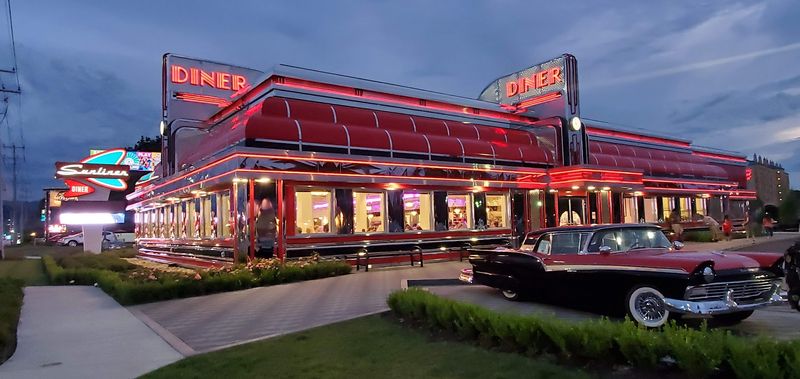 Sunliner Diner, Pigeon Forge, TN Sunliner Diner, Pigeon Forge, TN