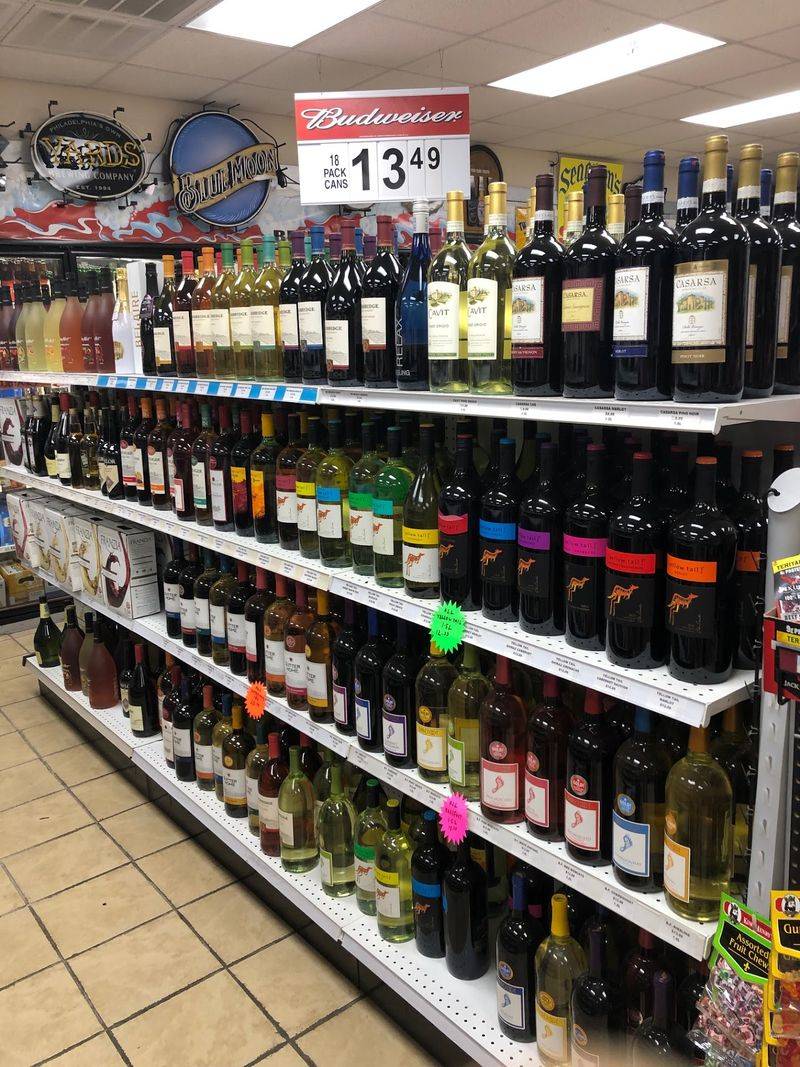 Sunny's Mart, Chestertown, MD