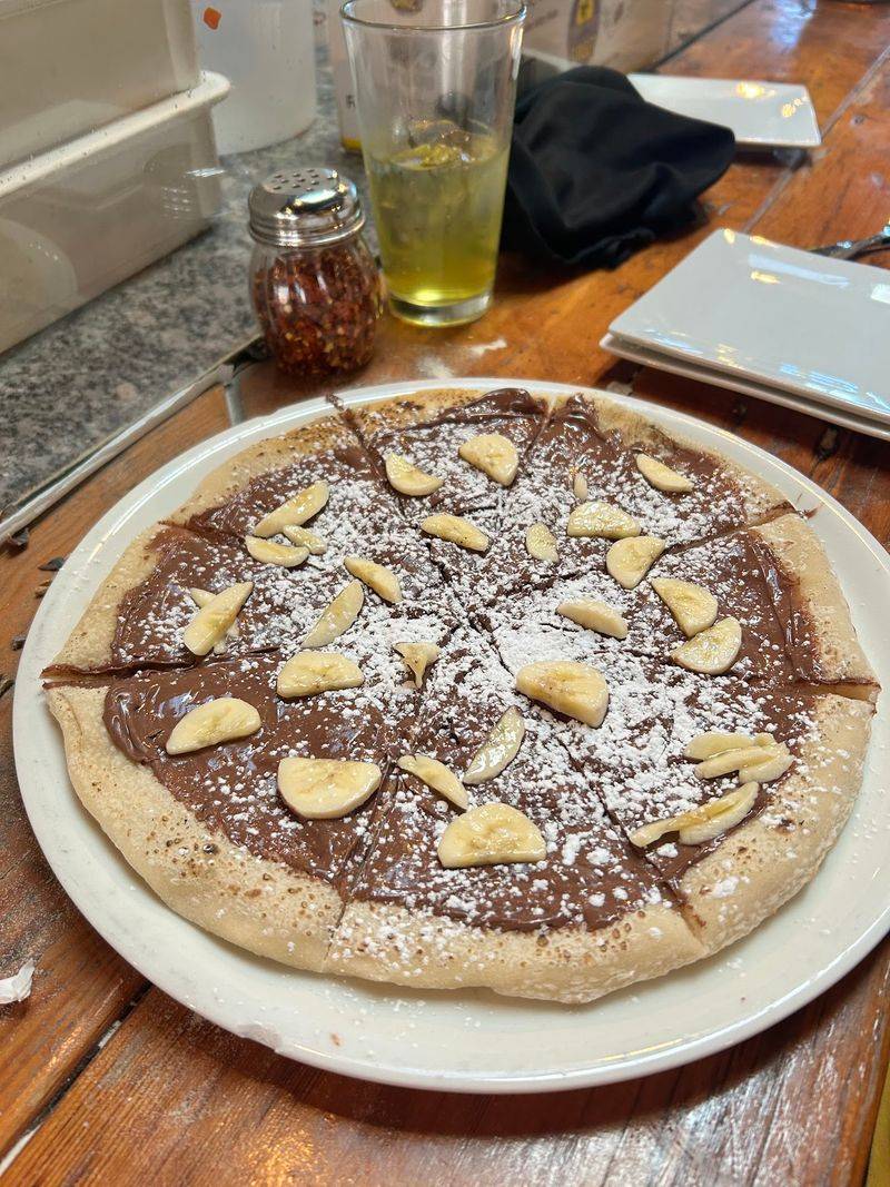 Sweet Endings With Dessert Pizza Sweet Endings With Dessert Pizza