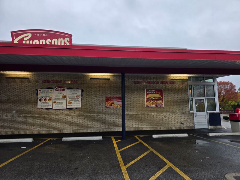 Swensons Drive-In, Reynoldsburg, OH