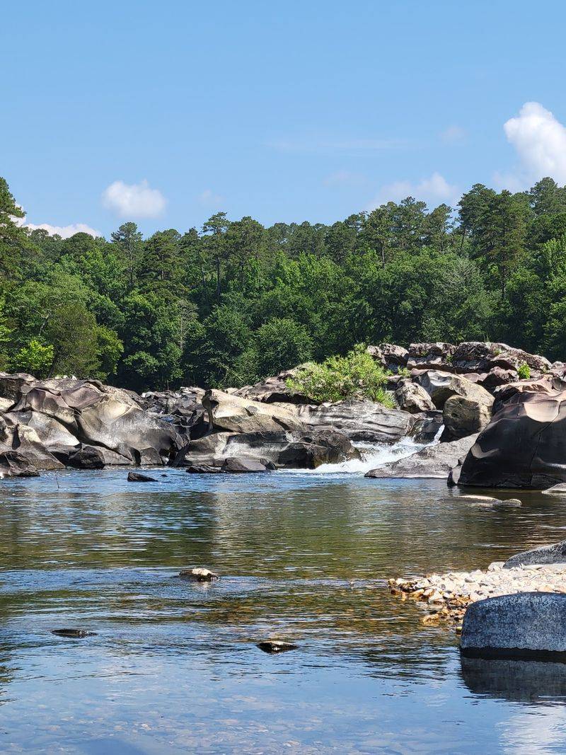 Swimming Holes, Rock Hopping, and Cliff Jumping Swimming Holes, Rock Hopping, and Cliff Jumping