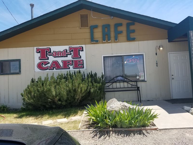 T & T Cafe, Hansen, ID