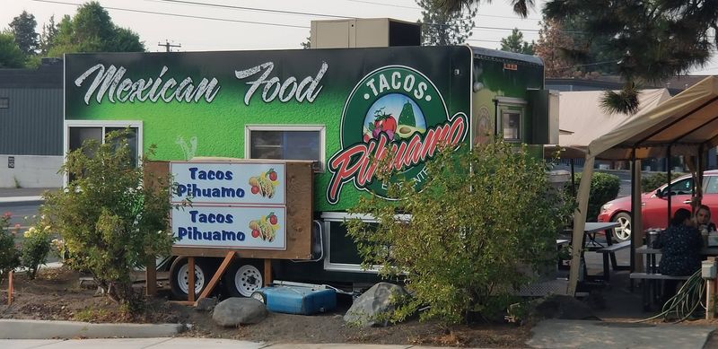 Tacos Pihuamo, Bend, OR