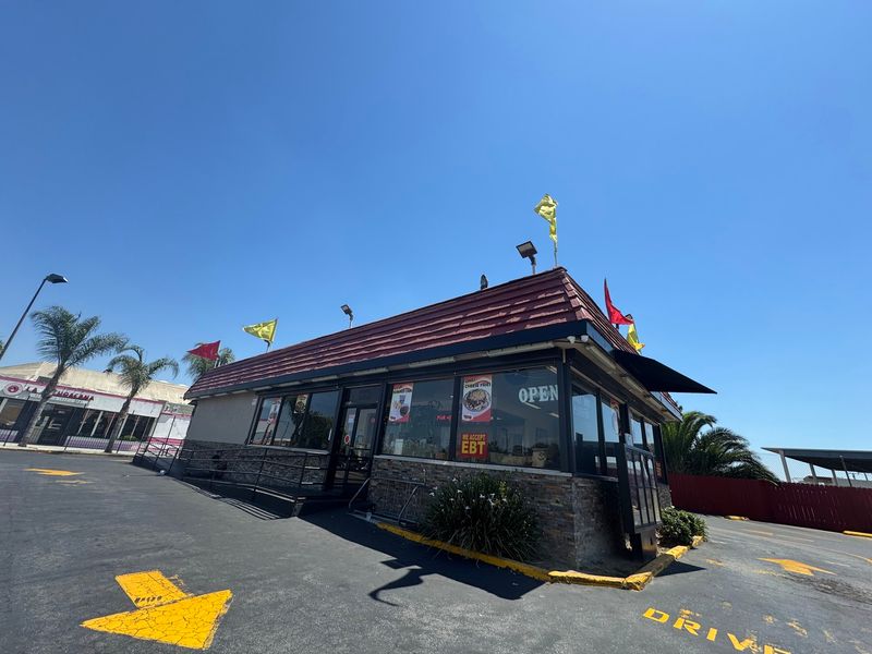 Tam's Burgers, Long Beach, CA Tam's Burgers, Long Beach, CA