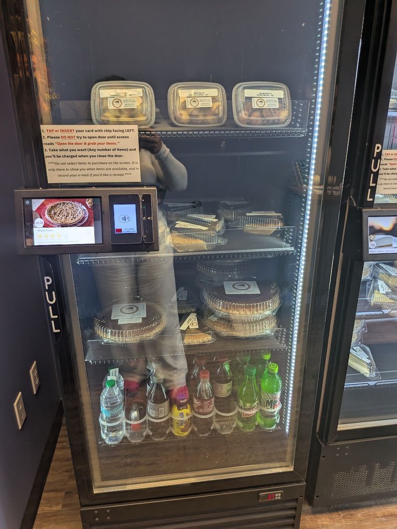 The 24-Hour Pie Room That Never Closes The 24-Hour Pie Room That Never Closes